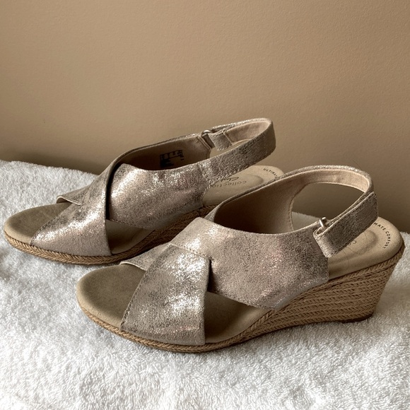 NWOB - Clark’s sling back wedge. Size 9. - Picture 2 of 14